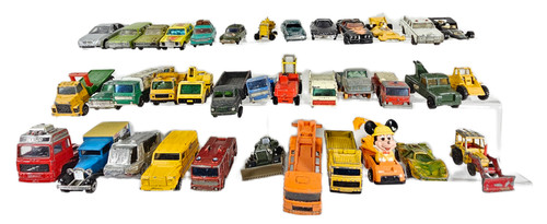 Job lot matchbox corgi - 34,