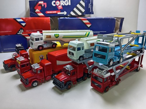 Mixed job lot corgi trucks - mixed,
