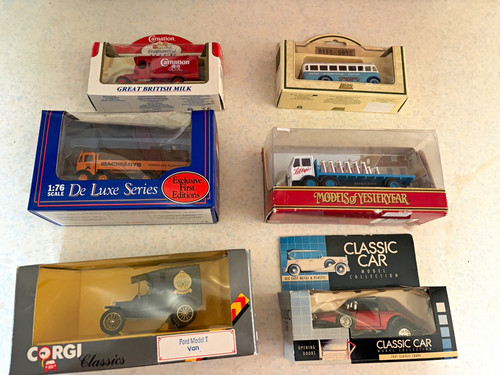 Corgi lledo diecast vehicle - corgi/lledo,