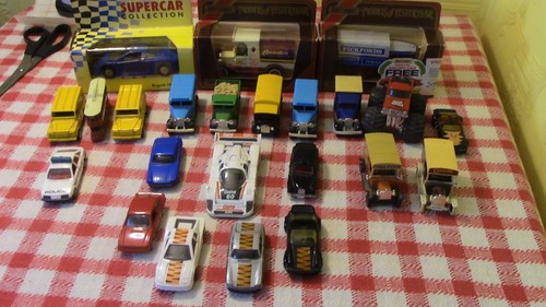 Mixed die cast cars matchbox