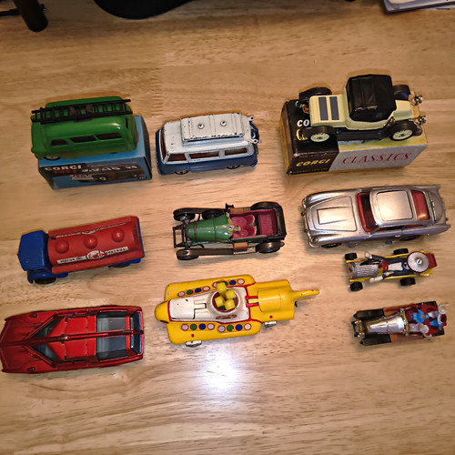 Corgi diecast mixed vehicle - corgi,