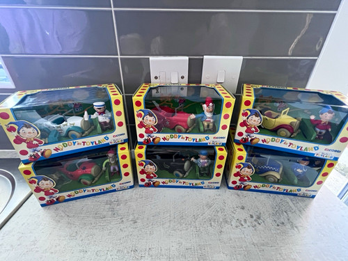 Corgi noddy toyland - in,