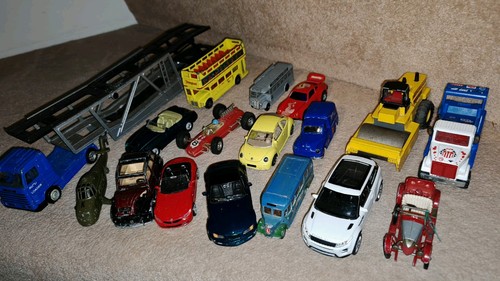 Joblot larger diecast - of,
