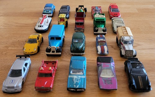 Job lot diecast model - of,
